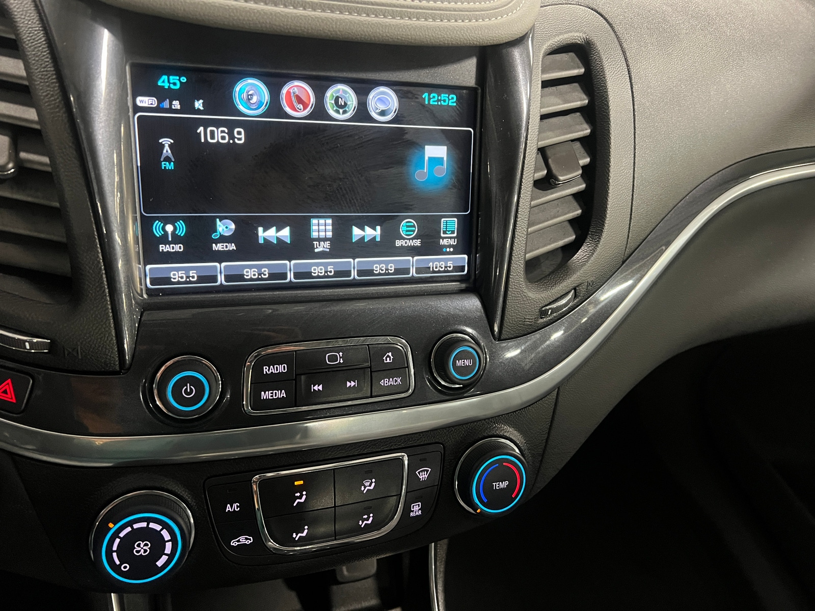 Thumbnail: 2019 Chevrolet Impala - 4