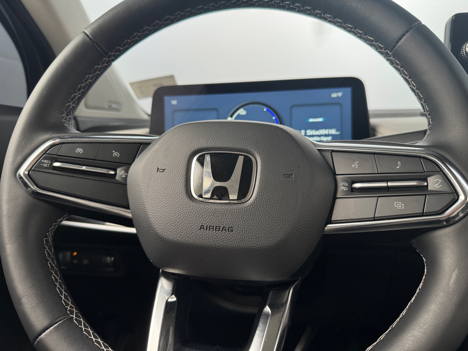 Thumbnail: 2025 Honda Prologue - 4