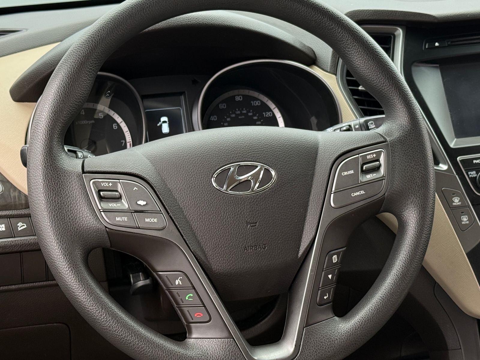 Thumbnail: 2017 Hyundai Santa Fe - 5