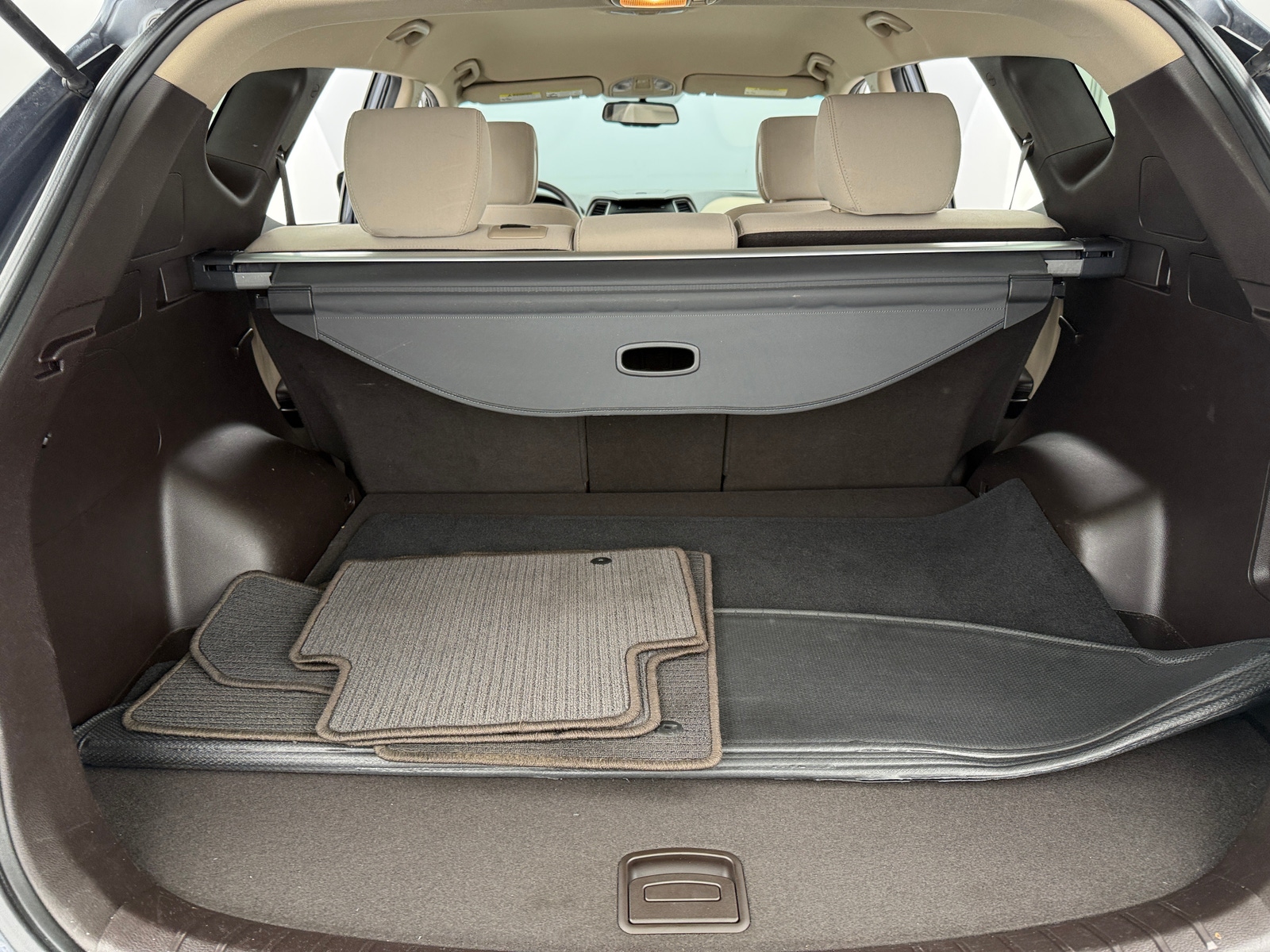 Thumbnail: 2017 Hyundai Santa Fe - 7