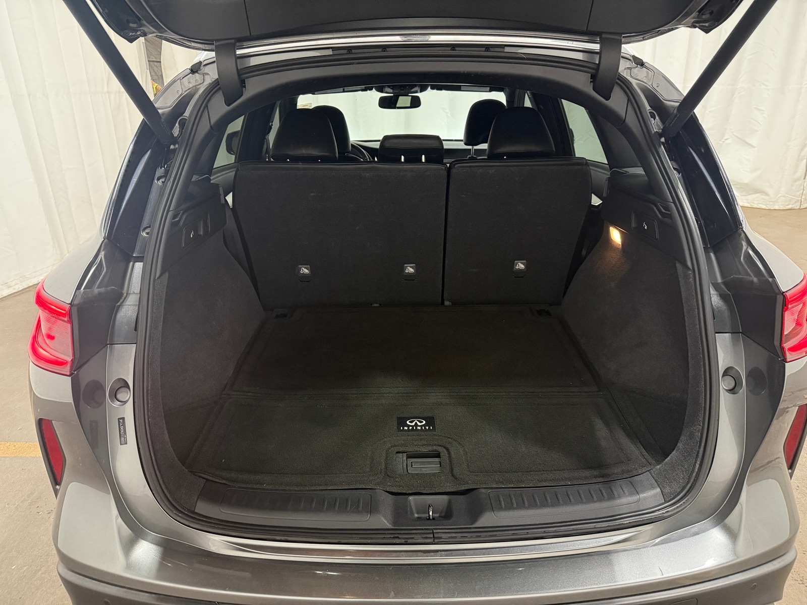 Thumbnail: 2020 INFINITI QX50 - 6