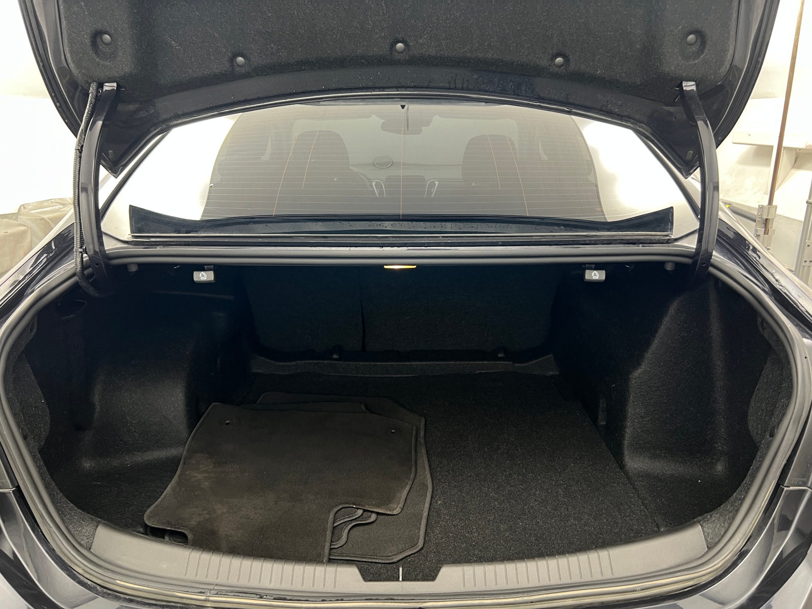 Thumbnail: 2023 Chevrolet Malibu - 7