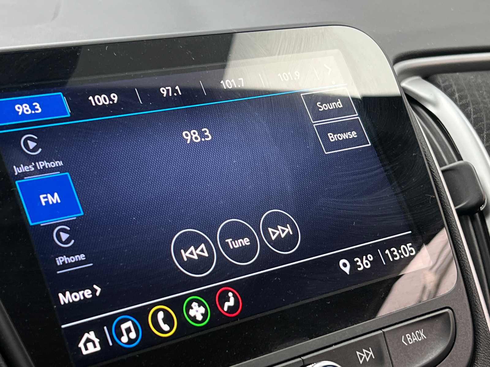 Thumbnail: 2023 Chevrolet Malibu - 4