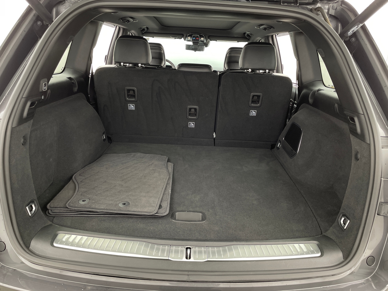 Thumbnail: 2023 Jeep Grand Cherokee - 6