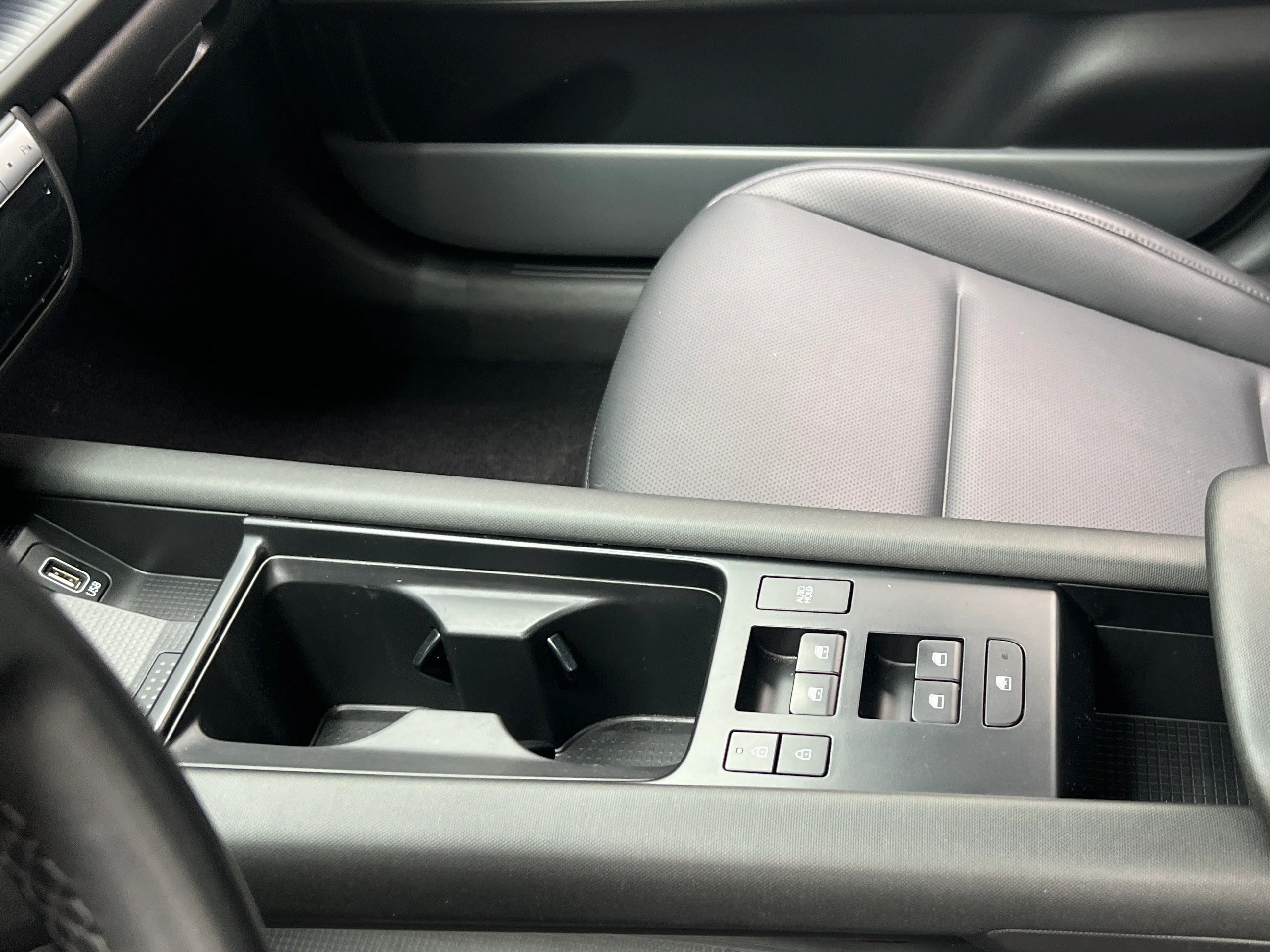 Used 2023 Hyundai IONIQ 6 SEL with VIN KMHM34AAXPA040626 for sale in Auburn, WA