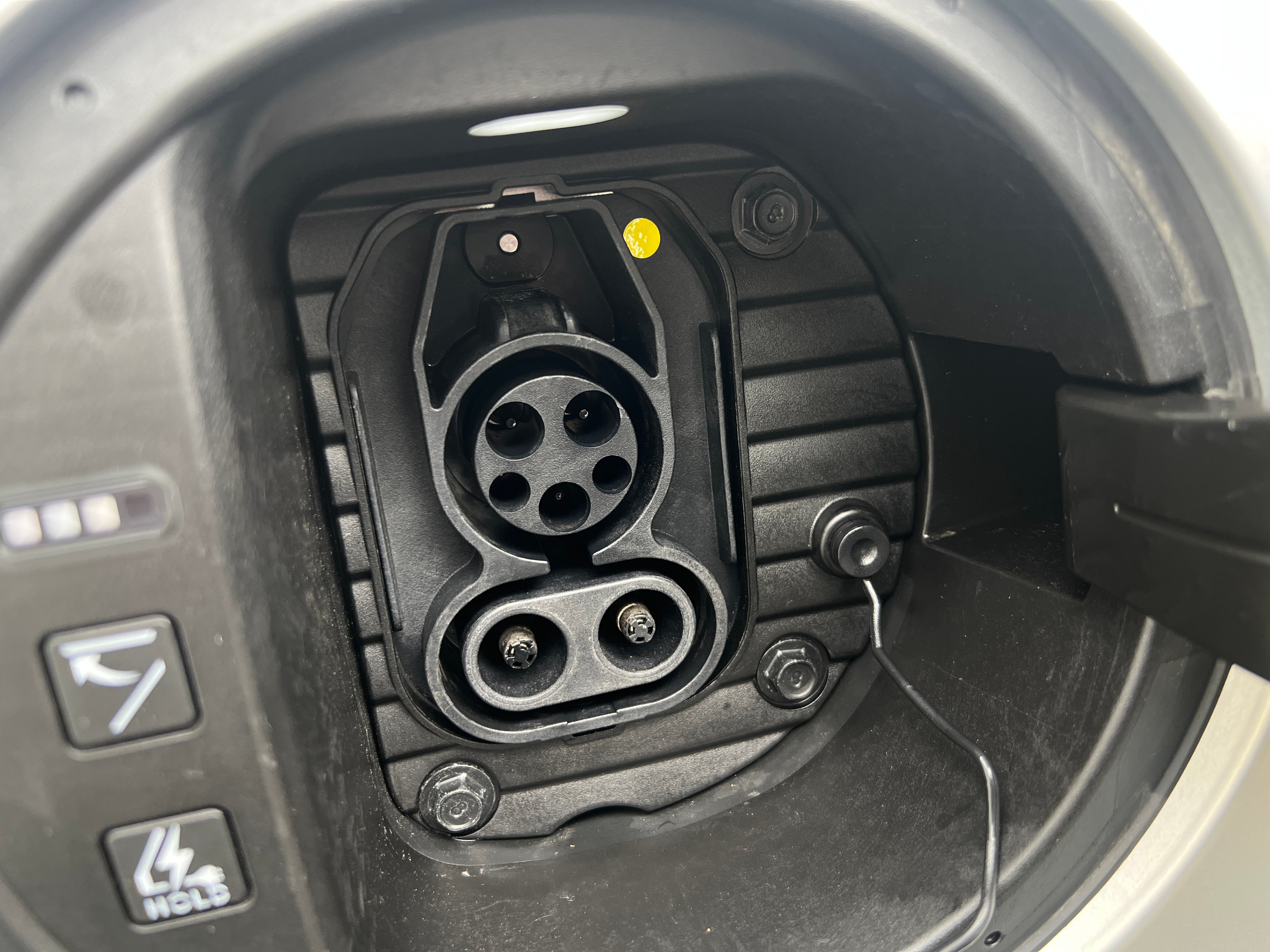 Used 2023 Hyundai IONIQ 6 SEL with VIN KMHM34AAXPA040626 for sale in Oak Creek, WI