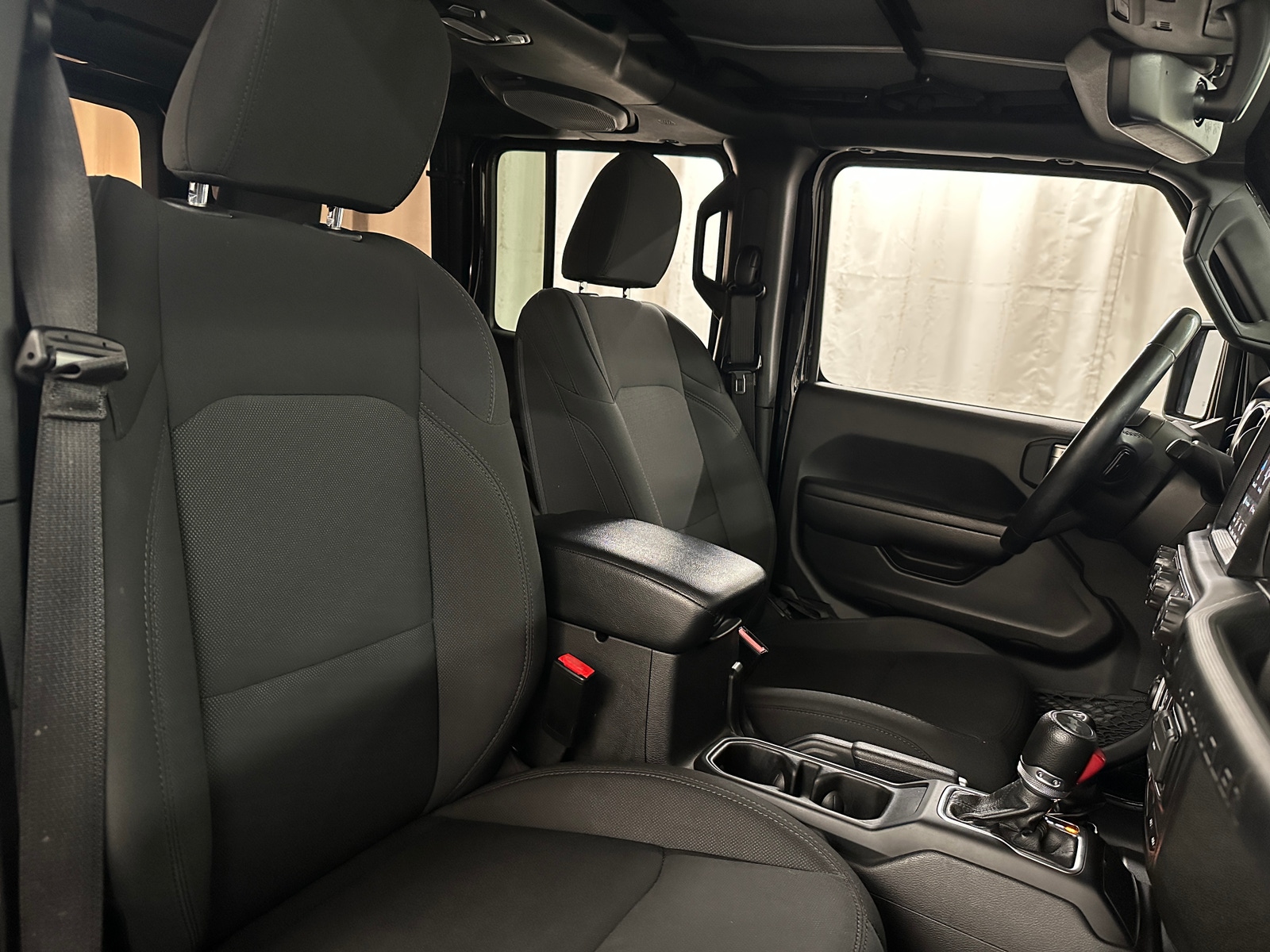 Thumbnail: 2022 Jeep Wrangler - 2