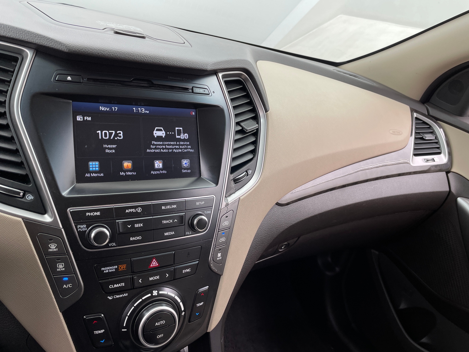 Thumbnail: 2019 Hyundai Santa Fe - 4