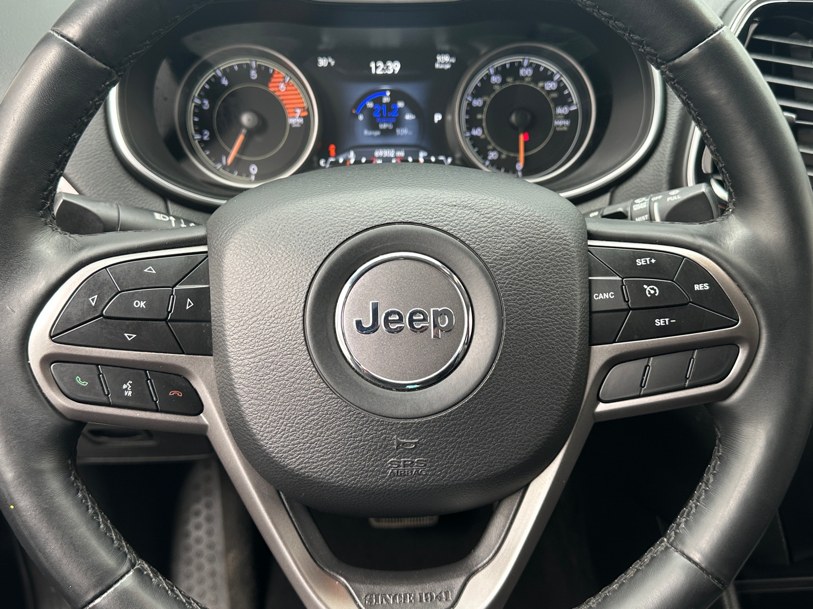 Thumbnail: 2019 Jeep Cherokee - 4