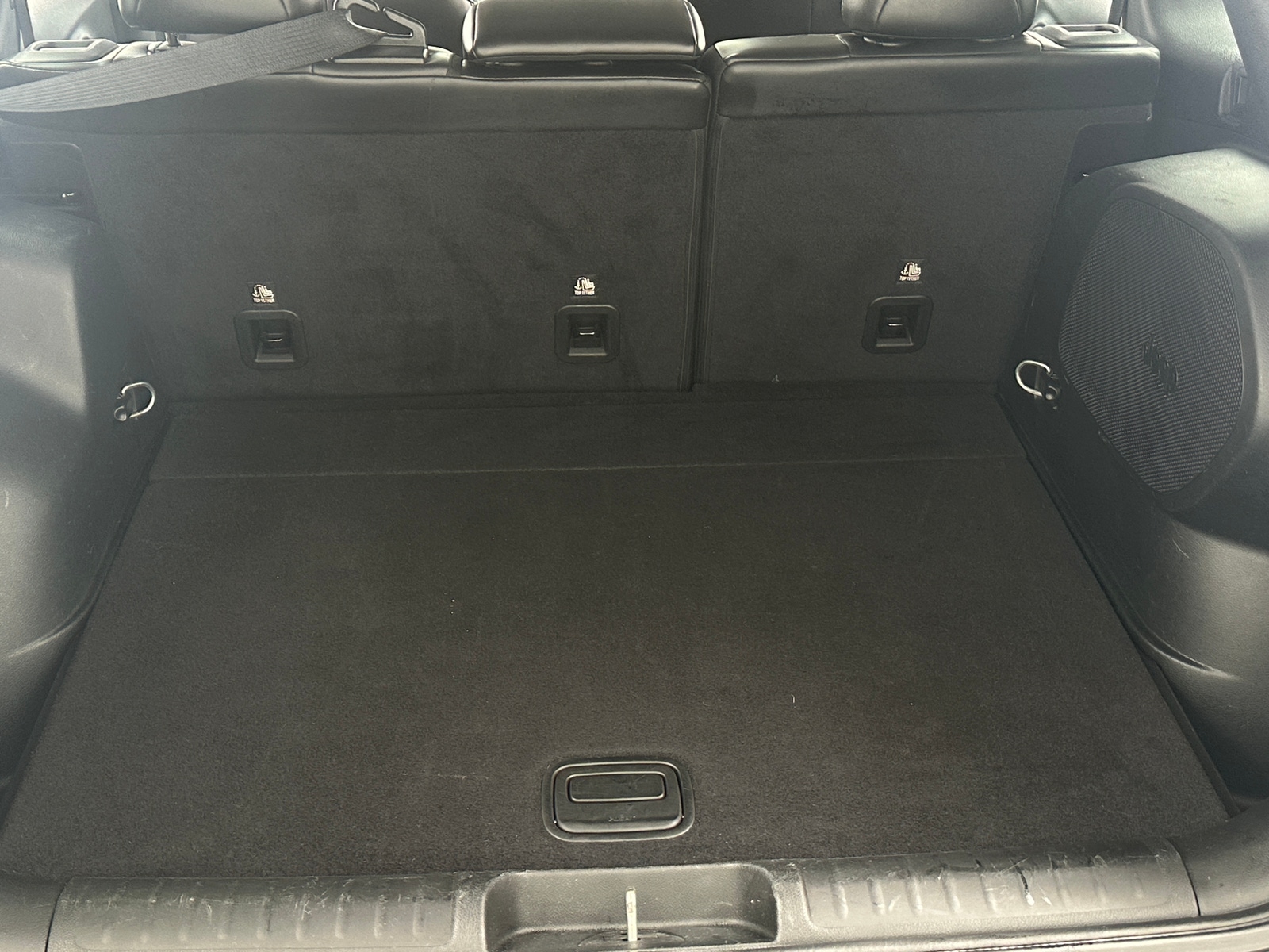 Thumbnail: 2019 Jeep Cherokee - 6