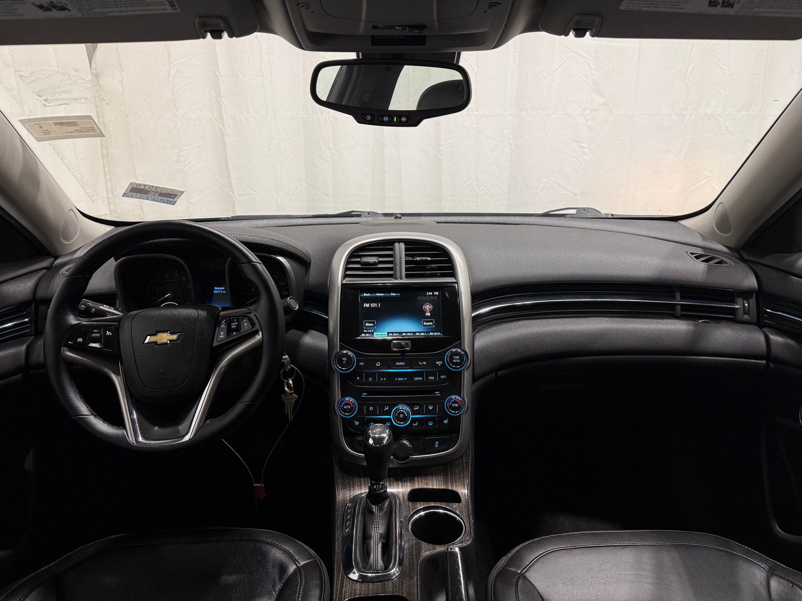 Thumbnail: 2016 Chevrolet Malibu - 2