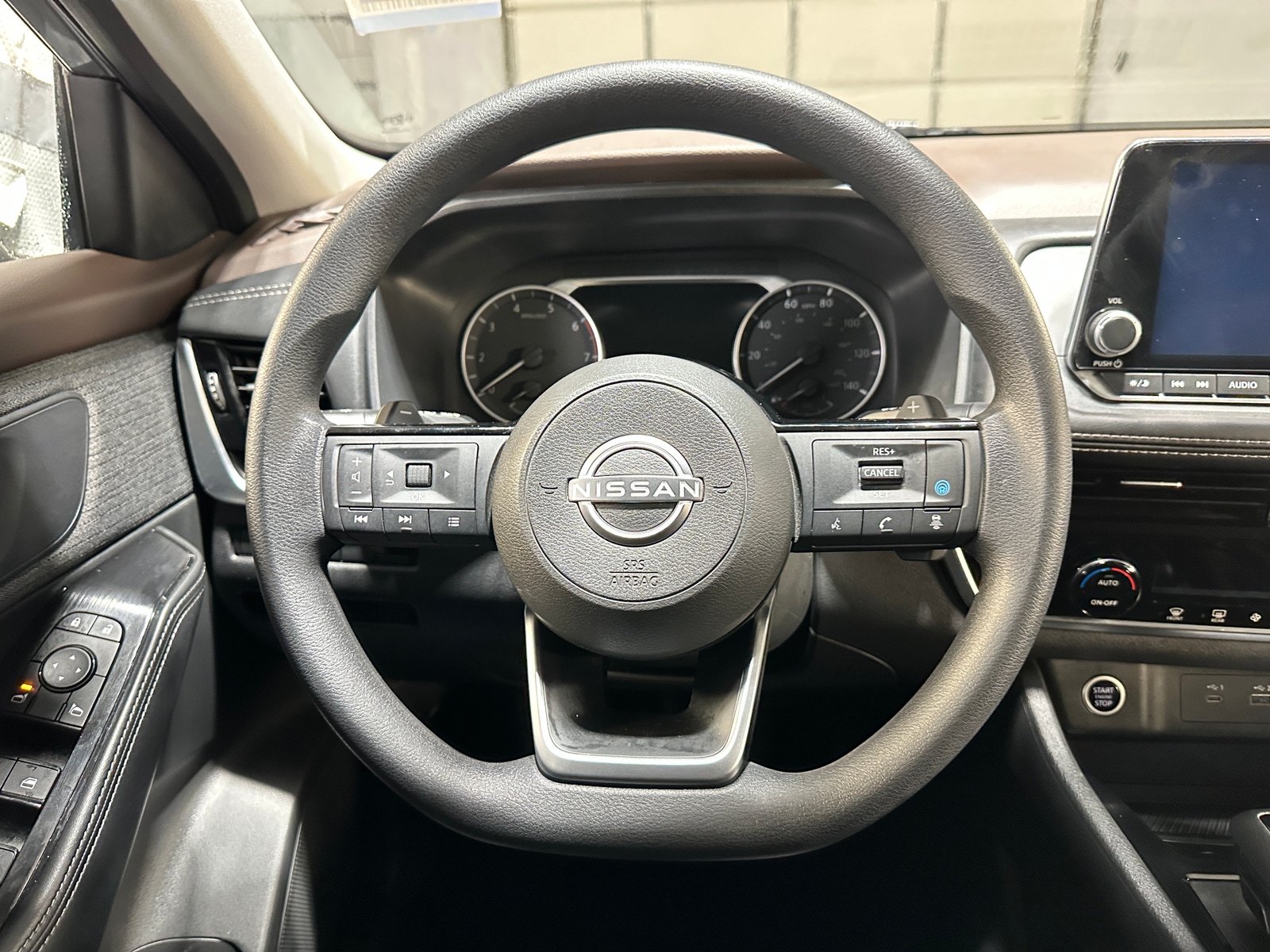 Thumbnail: 2023 Nissan Rogue - 5