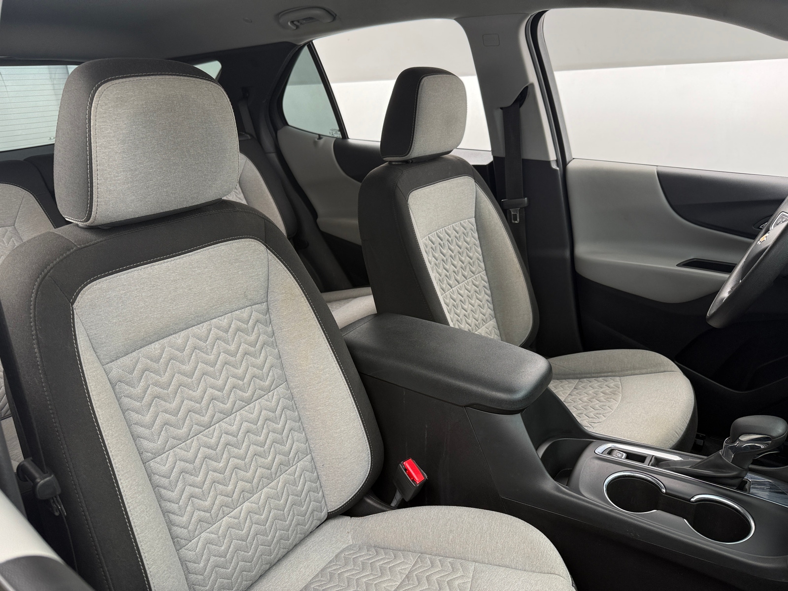 Thumbnail: 2022 Chevrolet Equinox - 2