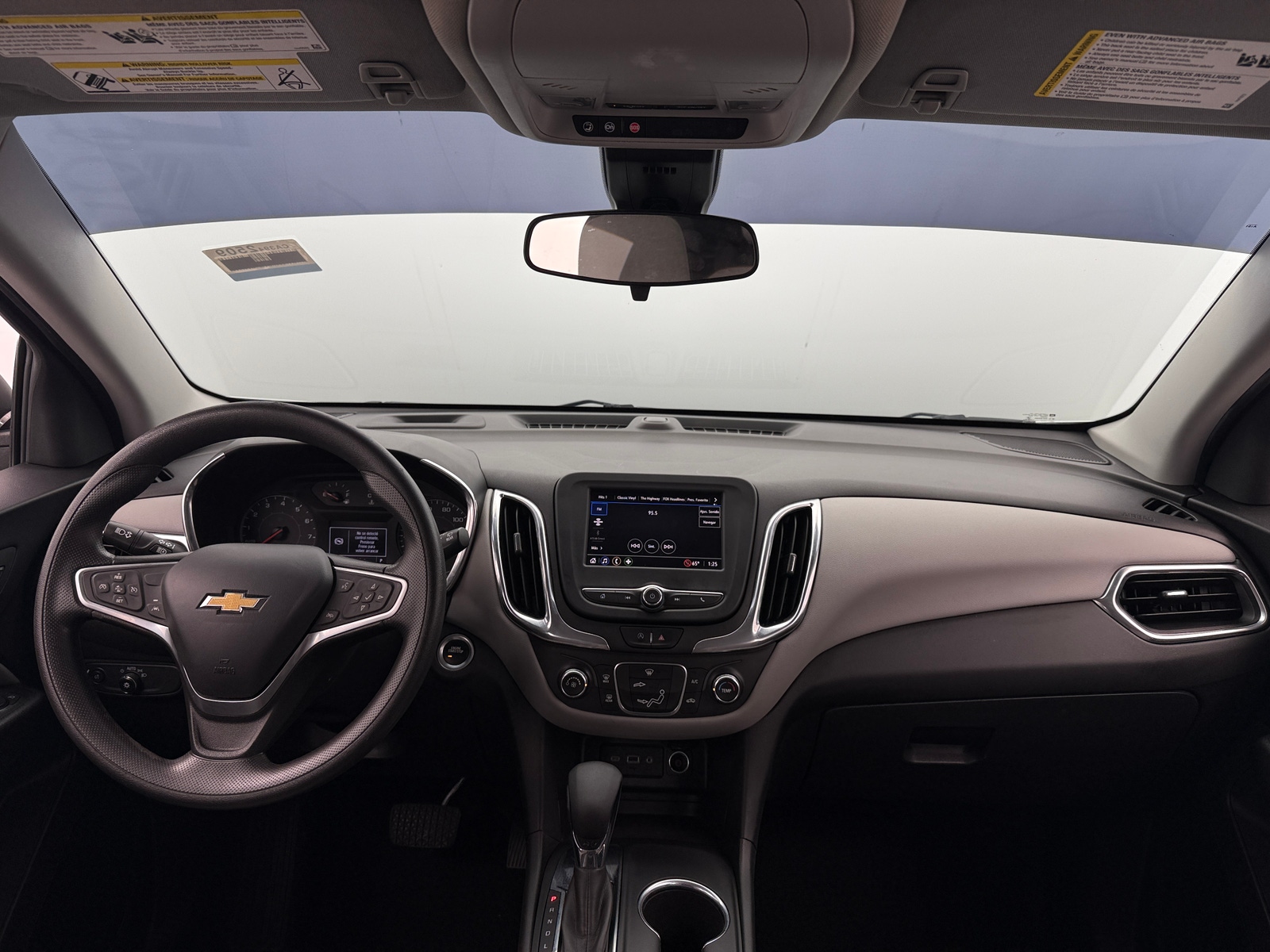 Thumbnail: 2022 Chevrolet Equinox - 3