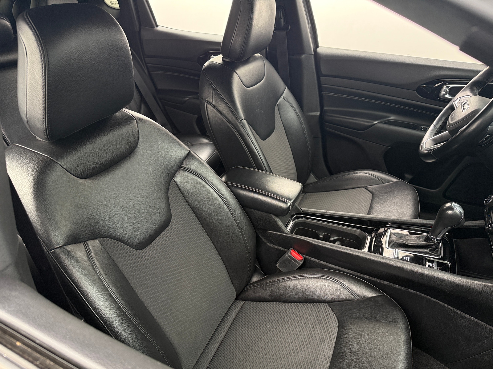 Thumbnail: 2022 Jeep Compass - 2