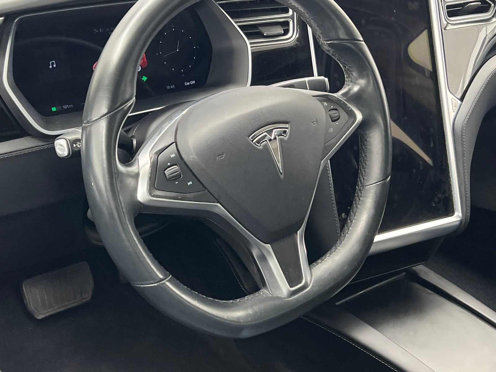Thumbnail: 2016 Tesla Model S - 4