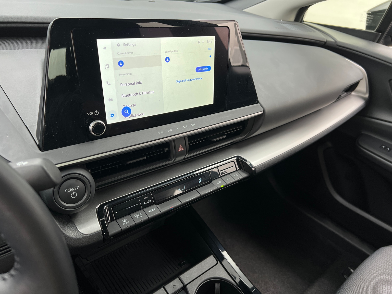 Thumbnail: 2025 Toyota Prius - 4