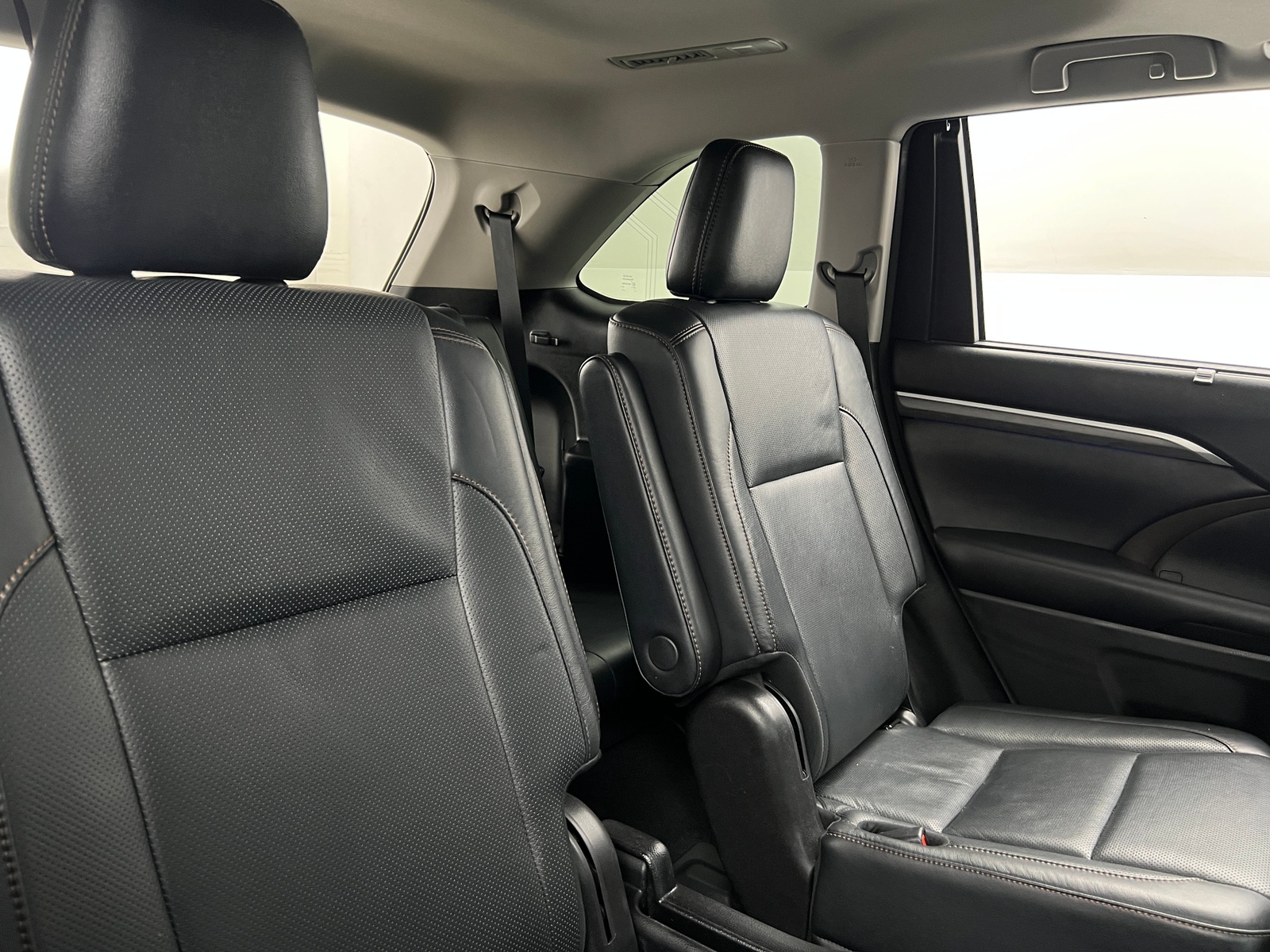 Thumbnail: 2018 Toyota Highlander - 5