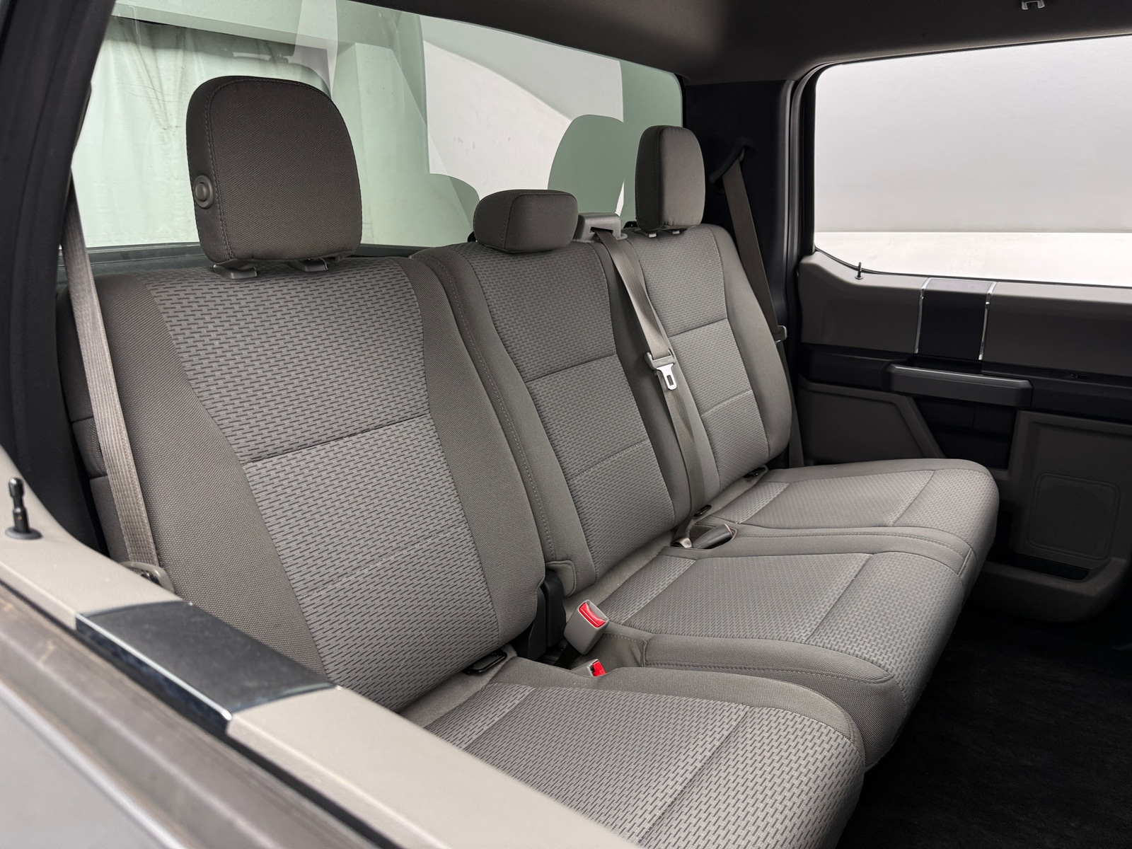 Thumbnail: 2017 Ford Econoline - 6