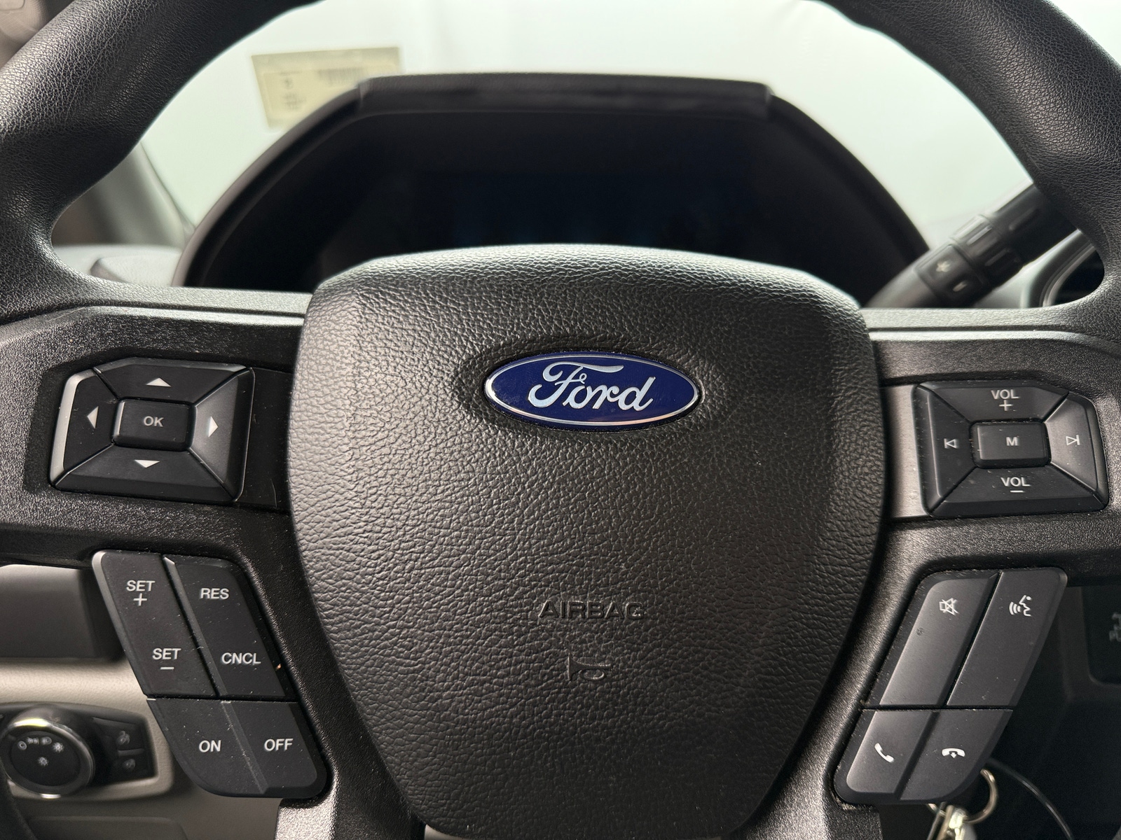 Thumbnail: 2017 Ford Econoline - 5