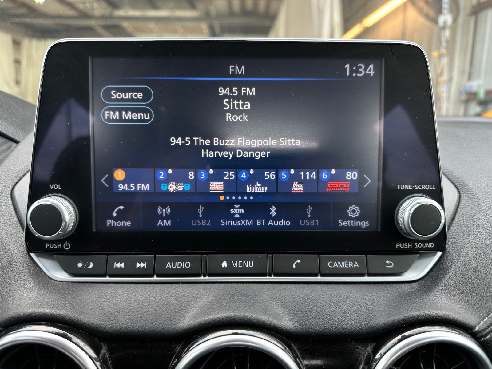 Thumbnail: 2022 Nissan Sentra - 4