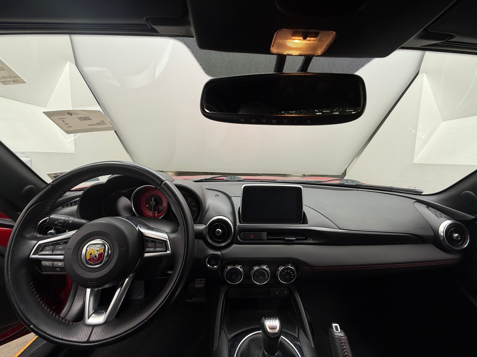 Thumbnail: 2018 Fiat 124 Spider - 2