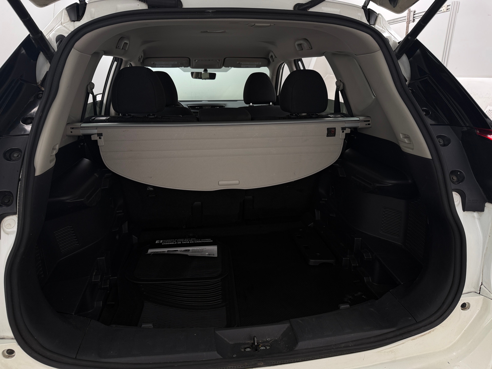 Thumbnail: 2018 Nissan Rogue - 7