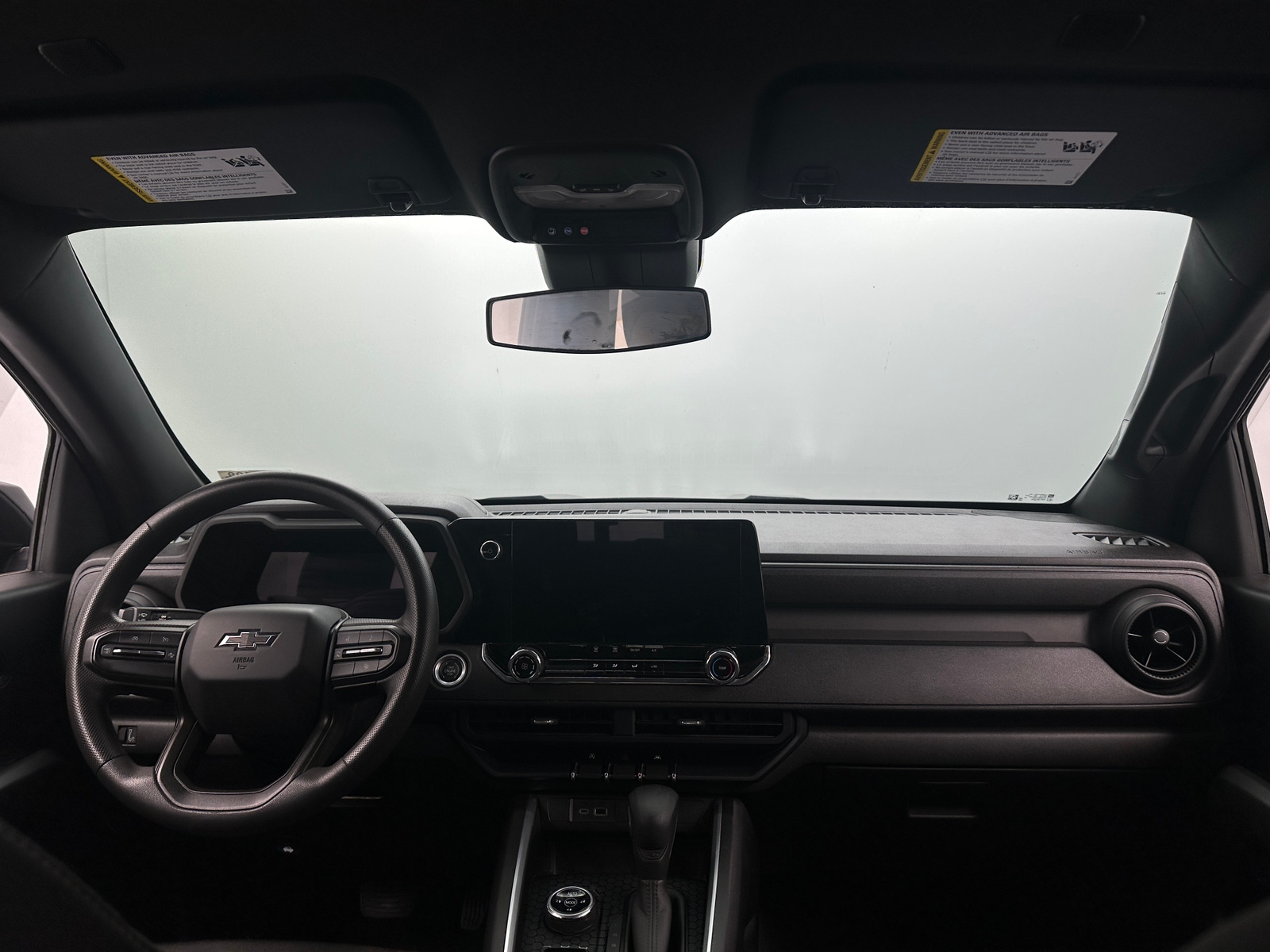 Thumbnail: 2023 Chevrolet Colorado - 3