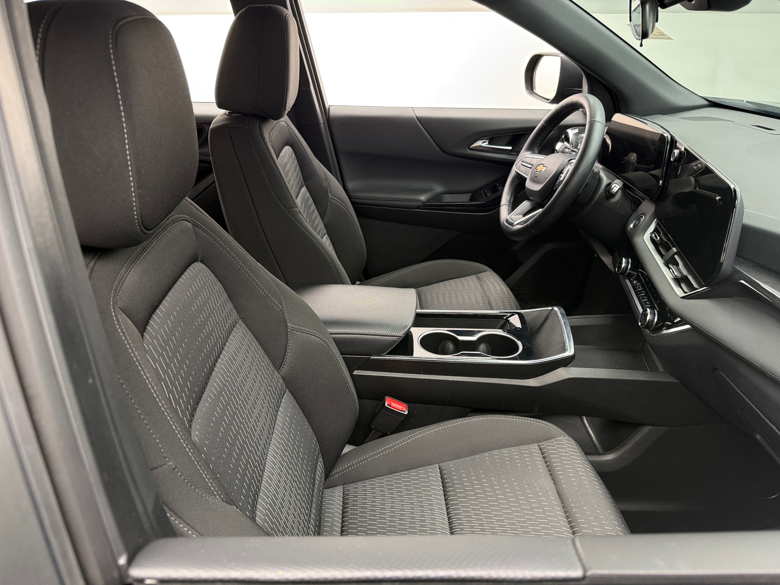 Thumbnail: 2025 Chevrolet Equinox - 2