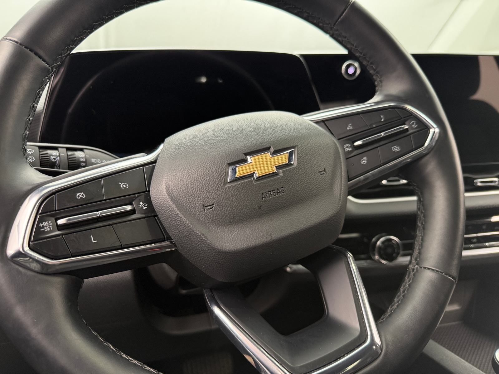 Thumbnail: 2025 Chevrolet Equinox - 5