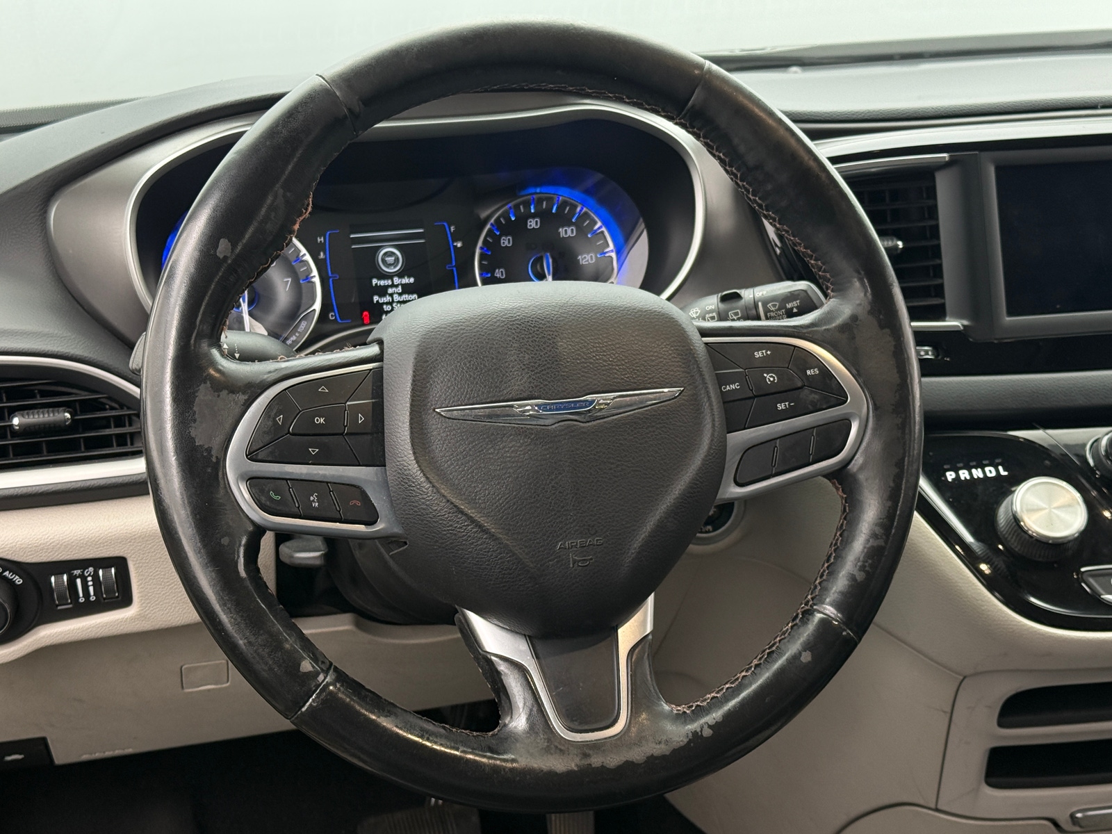 Thumbnail: 2020 Chrysler Pacifica - 4