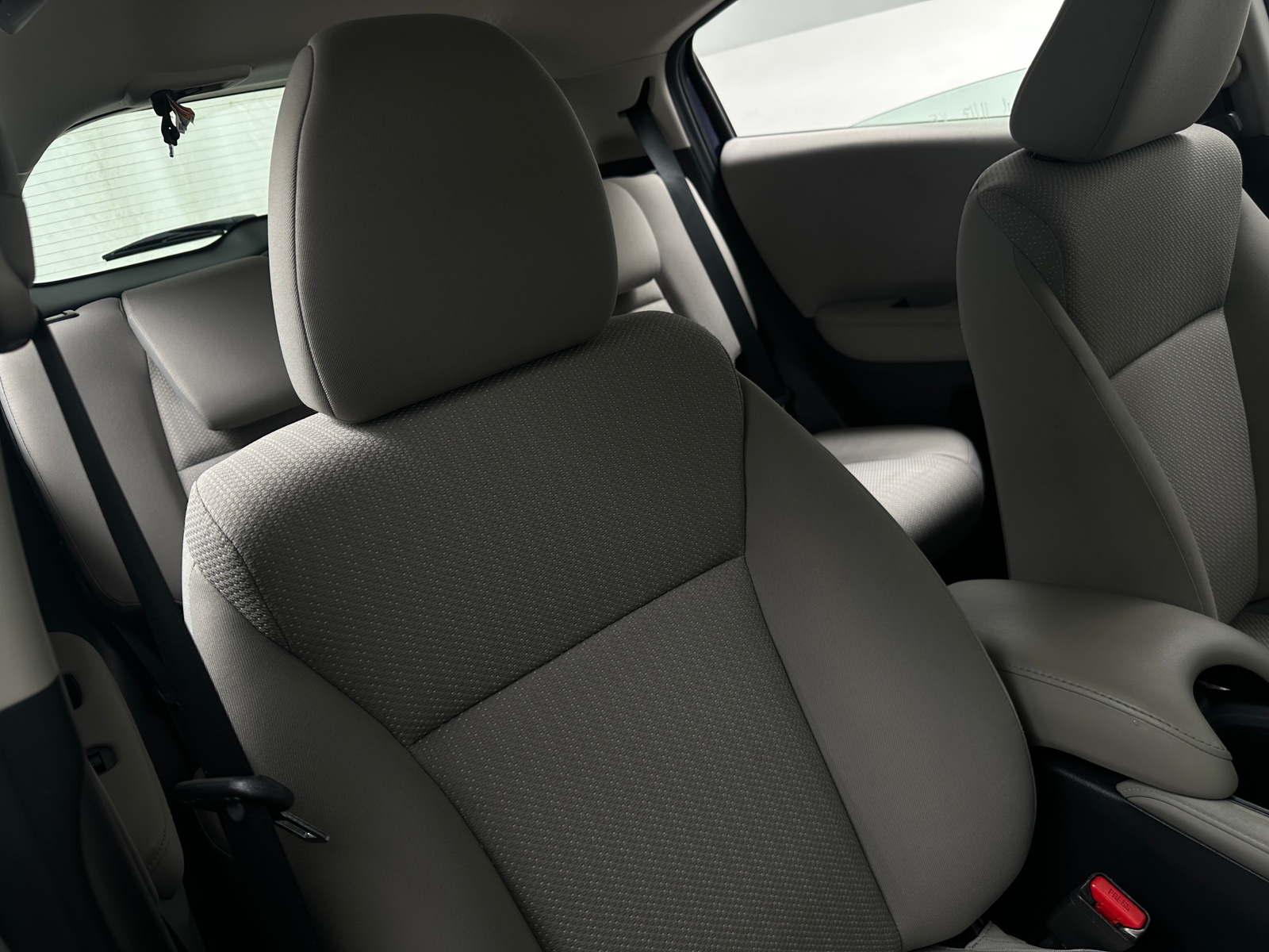 Thumbnail: 2017 Honda HR-V - 2