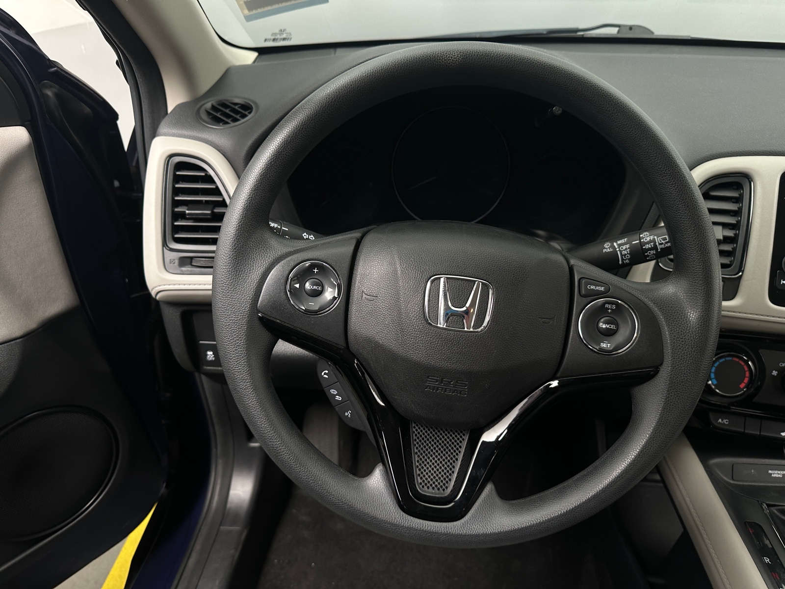 Thumbnail: 2017 Honda HR-V - 5