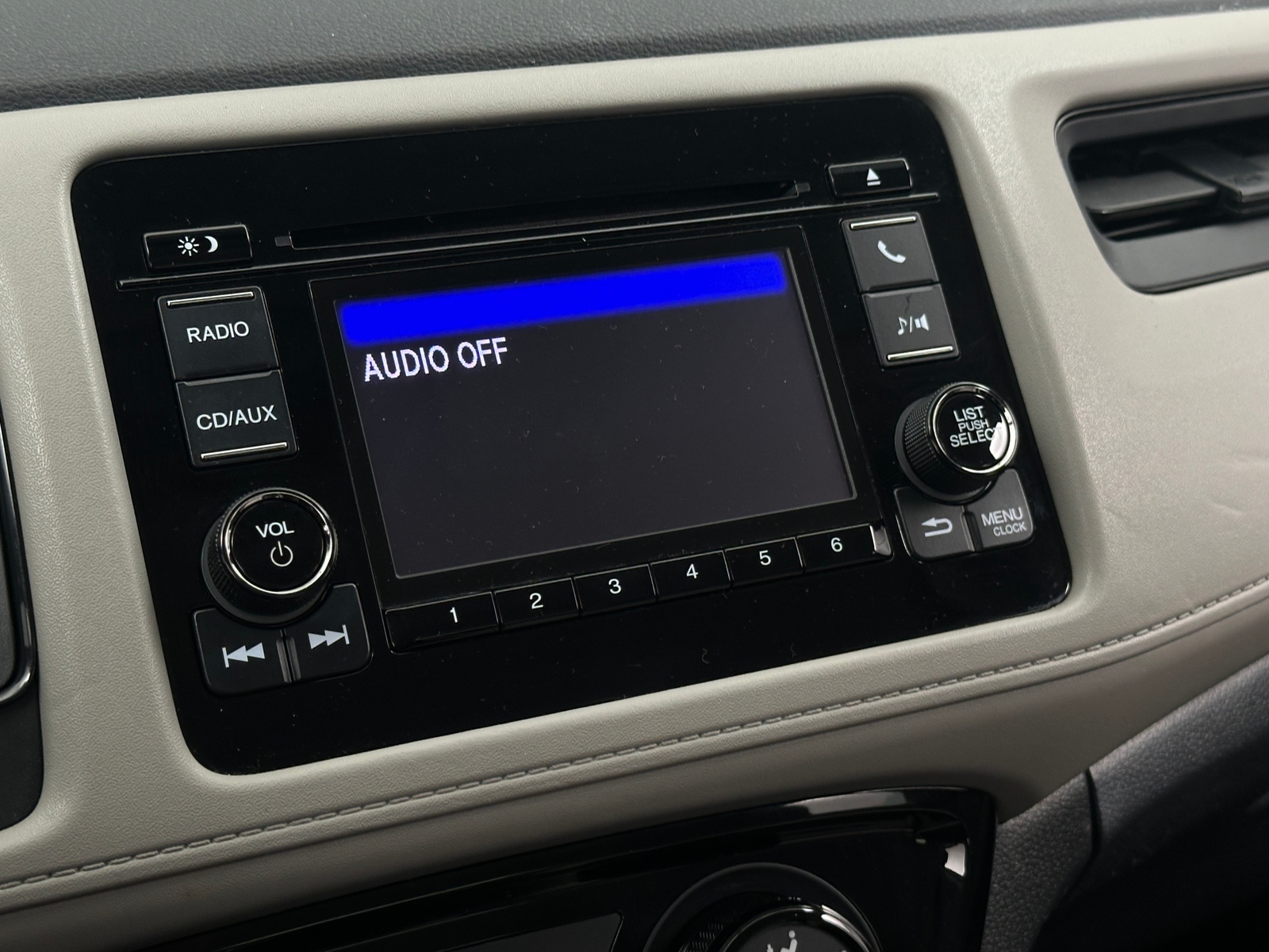 Thumbnail: 2017 Honda HR-V - 4