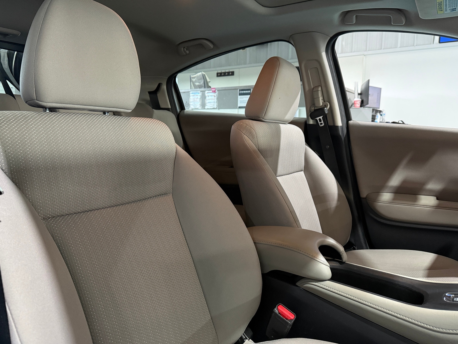 Thumbnail: 2017 Honda HR-V - 2