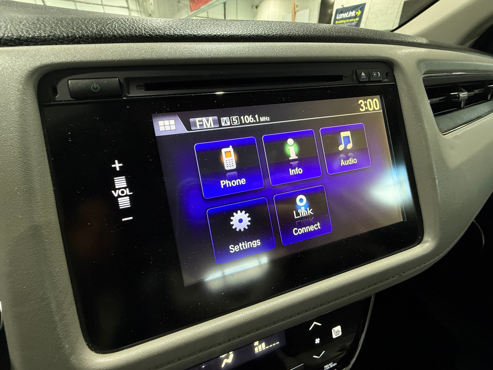 Thumbnail: 2017 Honda HR-V - 4