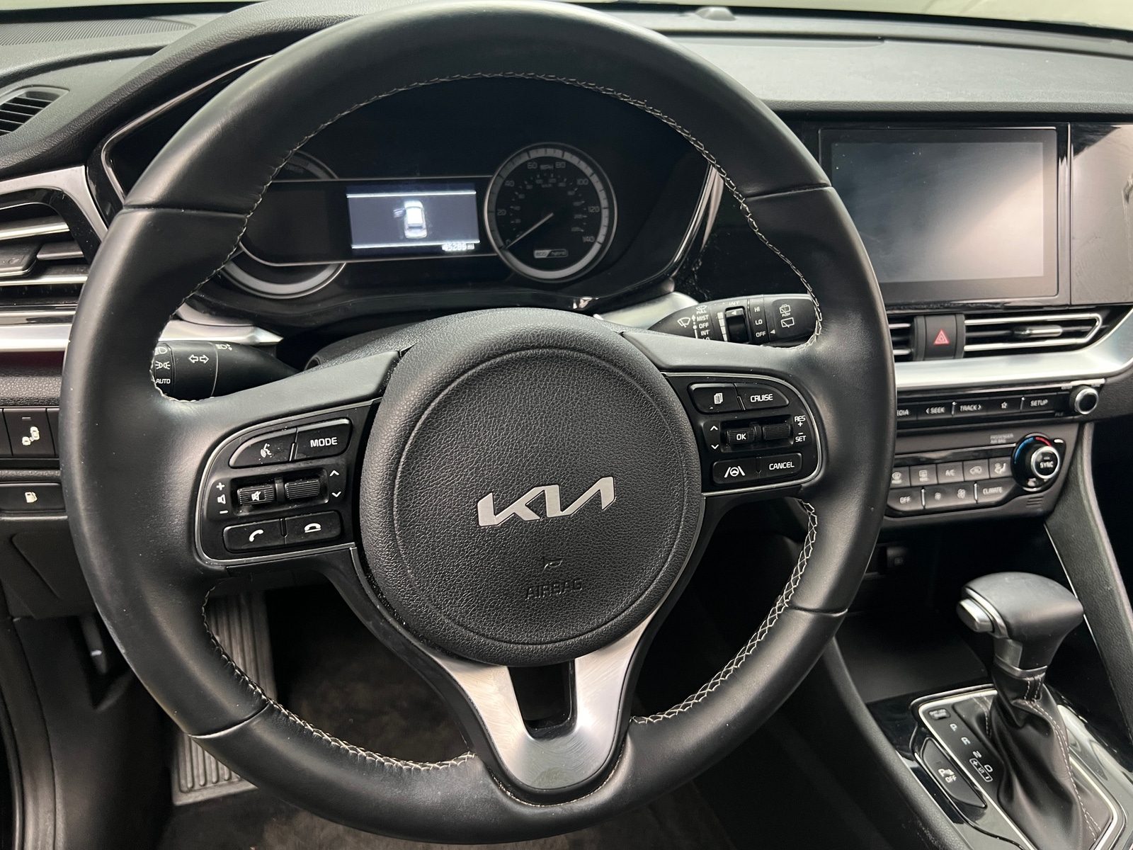 Thumbnail: 2022 Kia Niro - 5