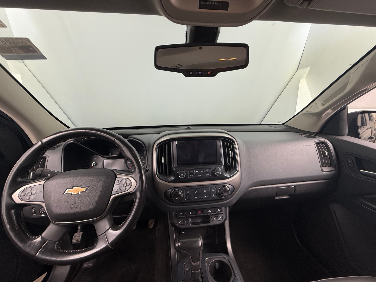 Thumbnail: 2018 Chevrolet Colorado - 3