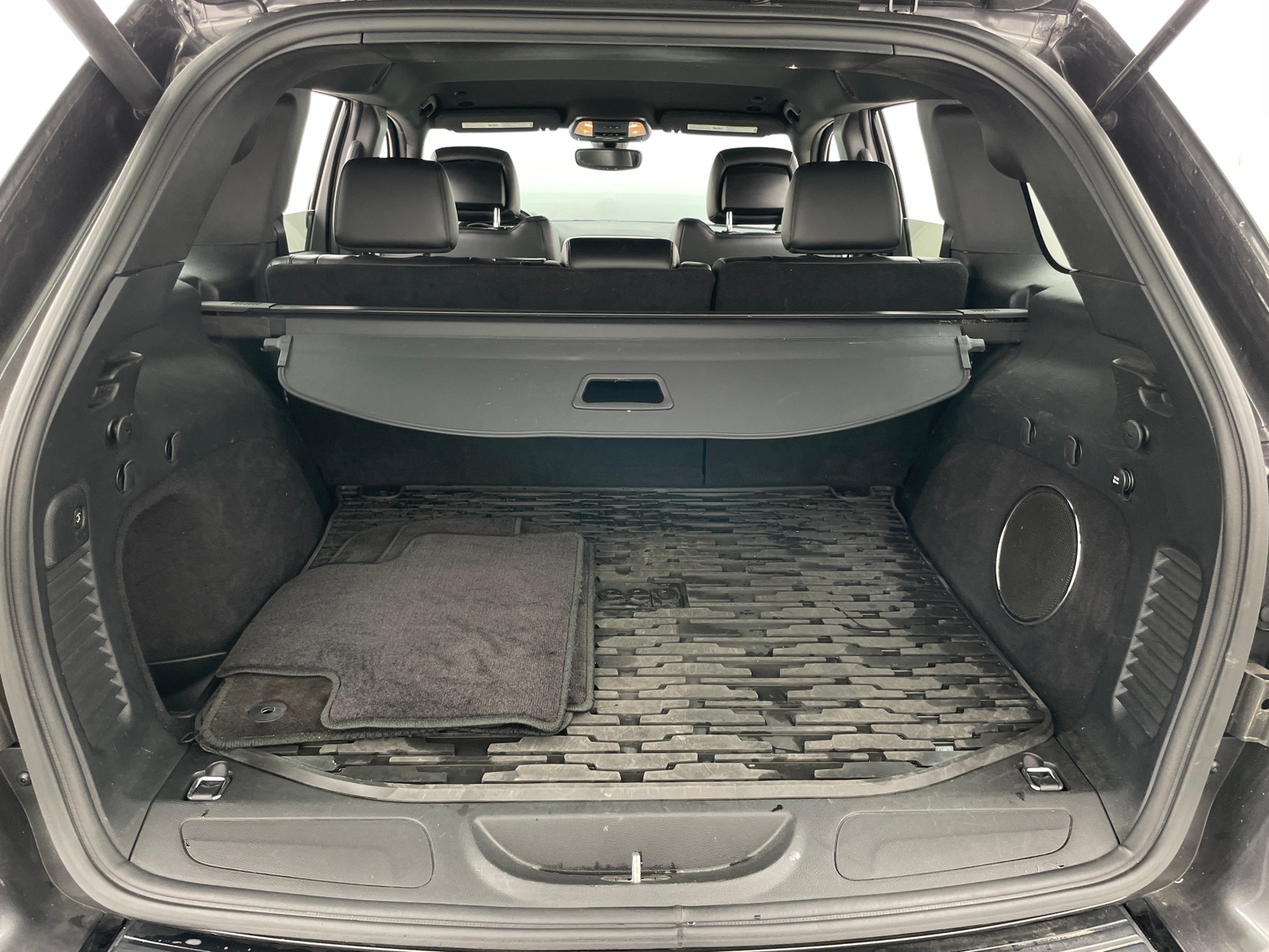 Thumbnail: 2018 Jeep Grand Cherokee - 6