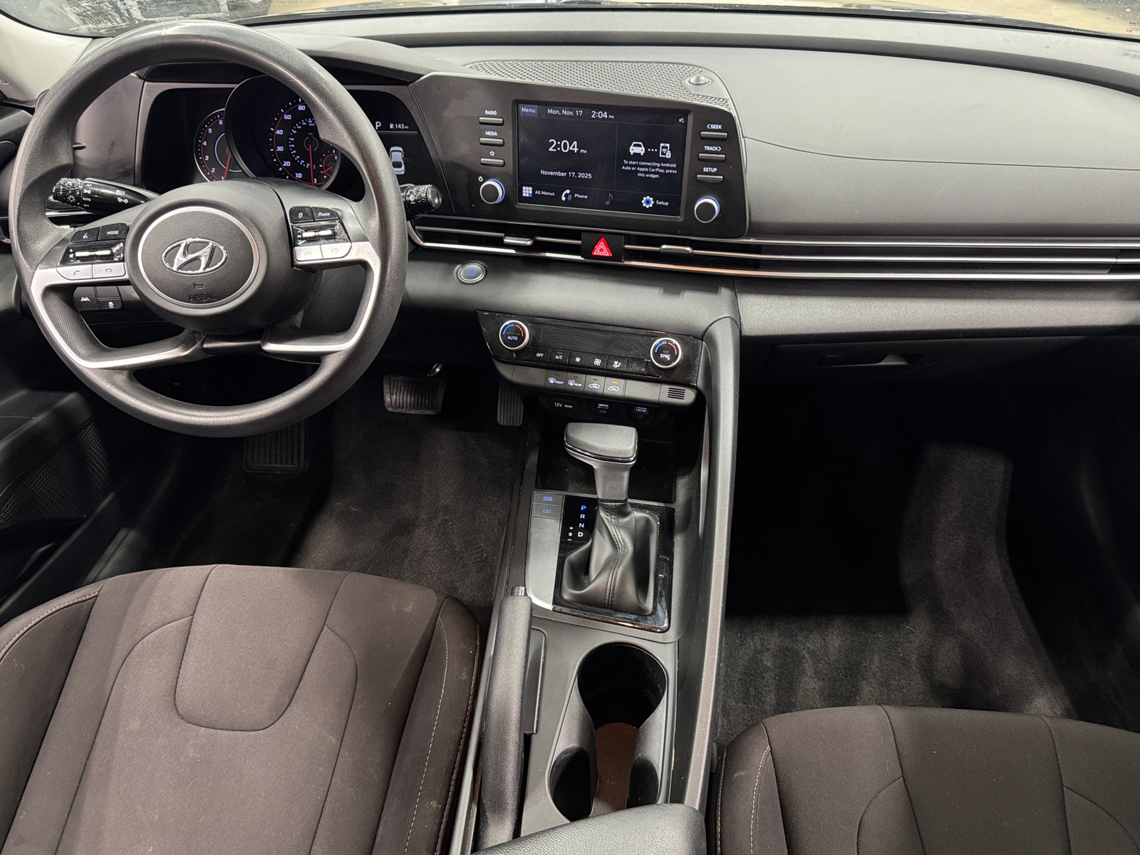 Thumbnail: 2023 Hyundai Elantra - 3