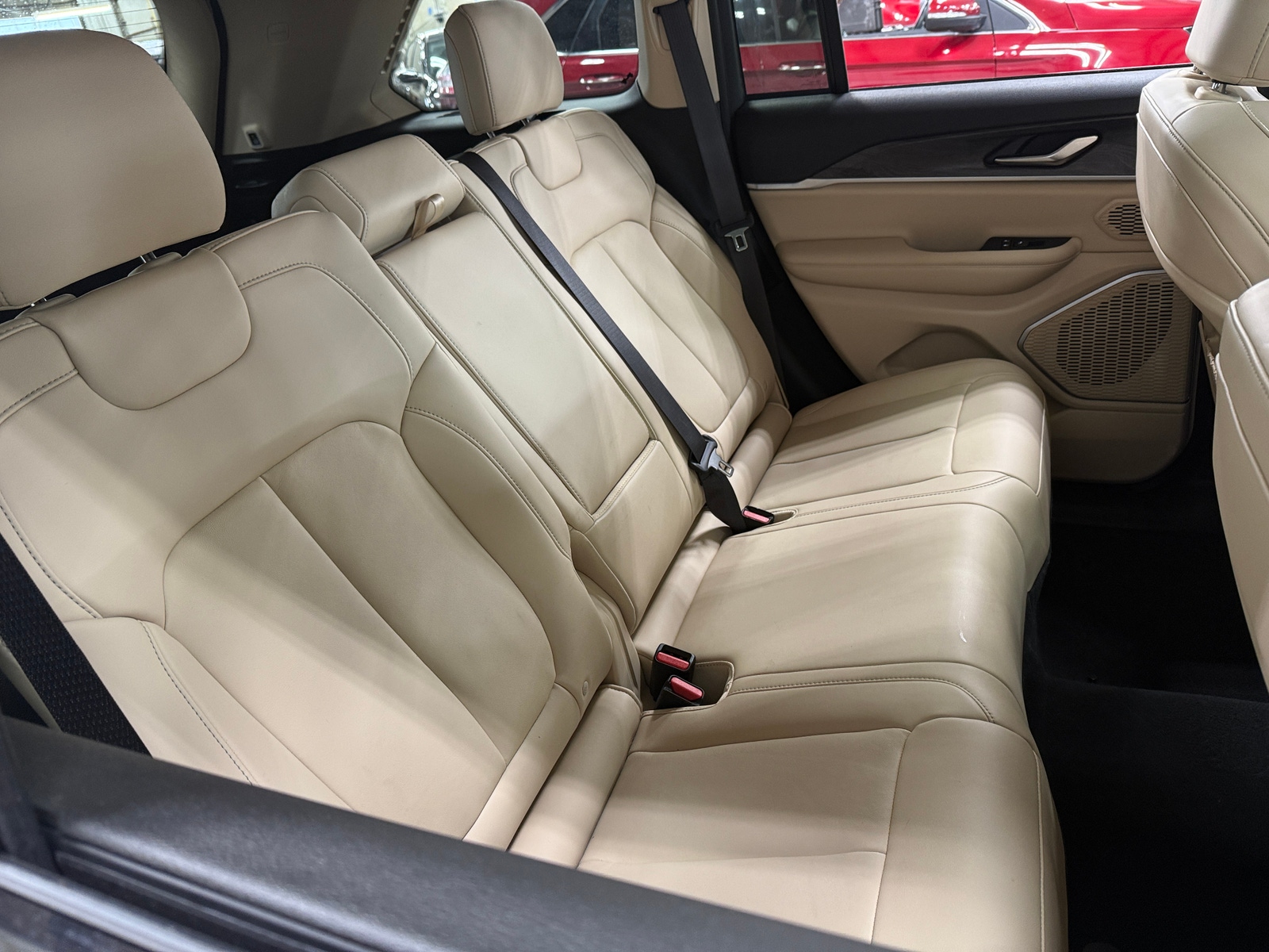 Thumbnail: 2022 Jeep Grand Cherokee - 5