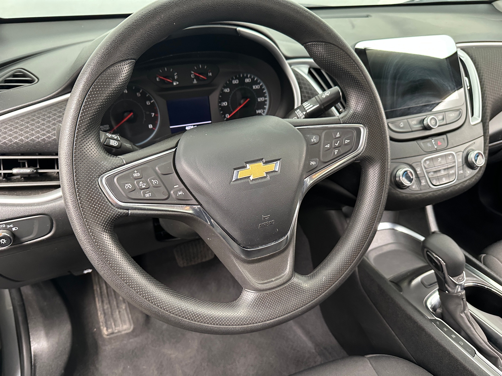 Thumbnail: 2023 Chevrolet Malibu - 5