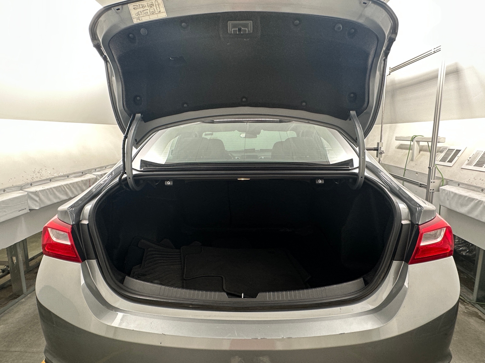 Thumbnail: 2023 Chevrolet Malibu - 7