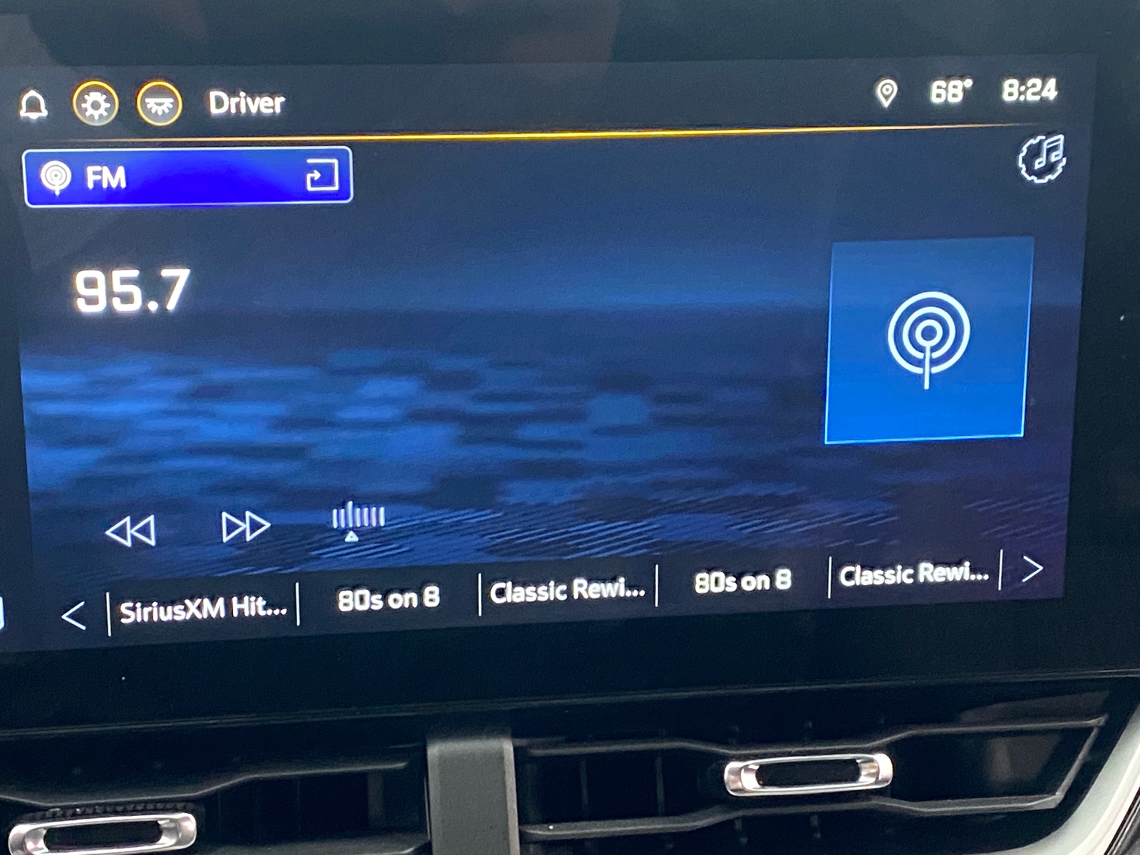 Thumbnail: 2025 Chevrolet Equinox - 4