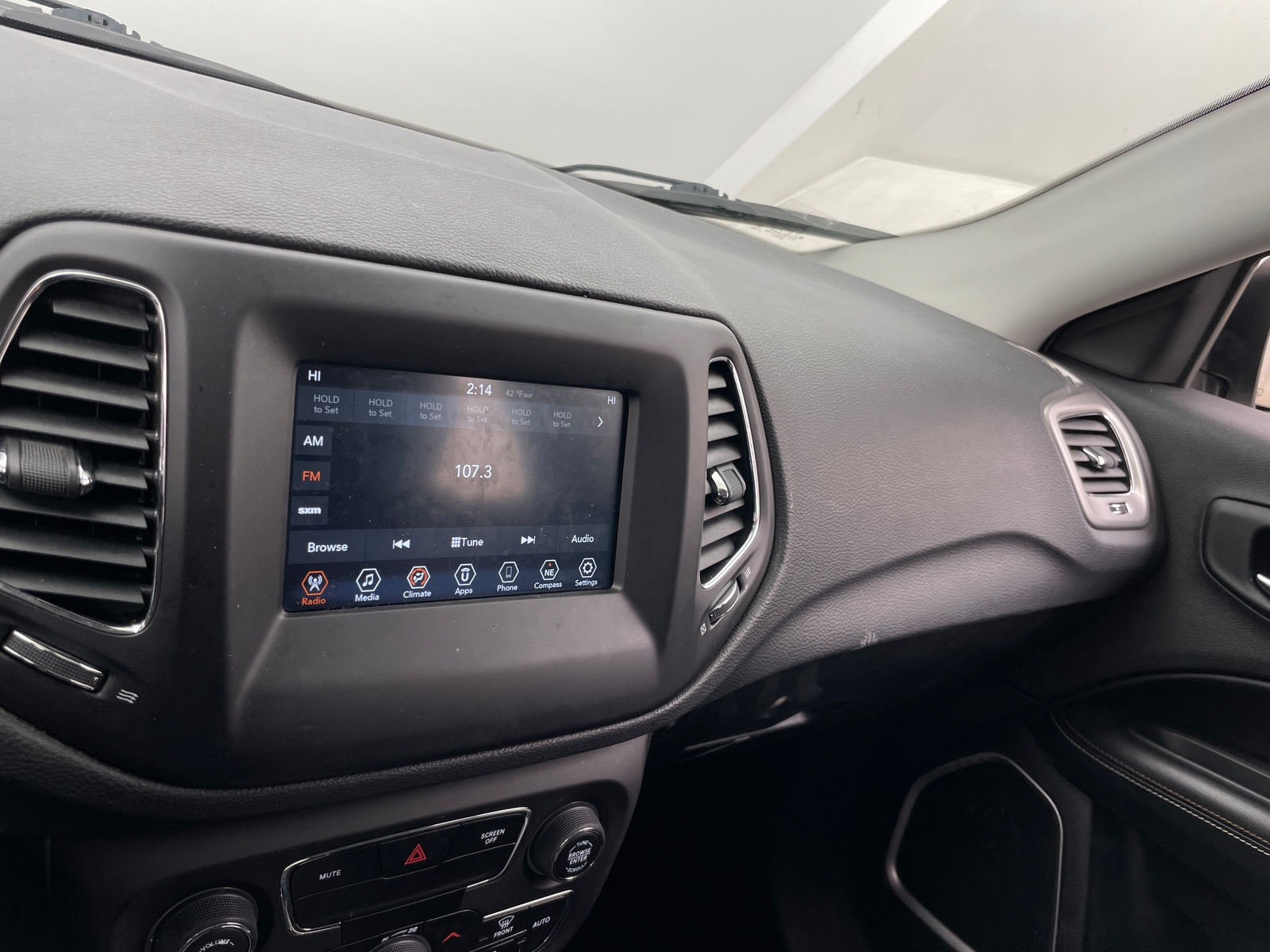 Thumbnail: 2019 Jeep Compass - 4