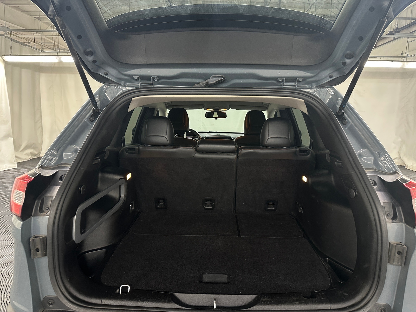 Thumbnail: 2015 Jeep Cherokee - 7