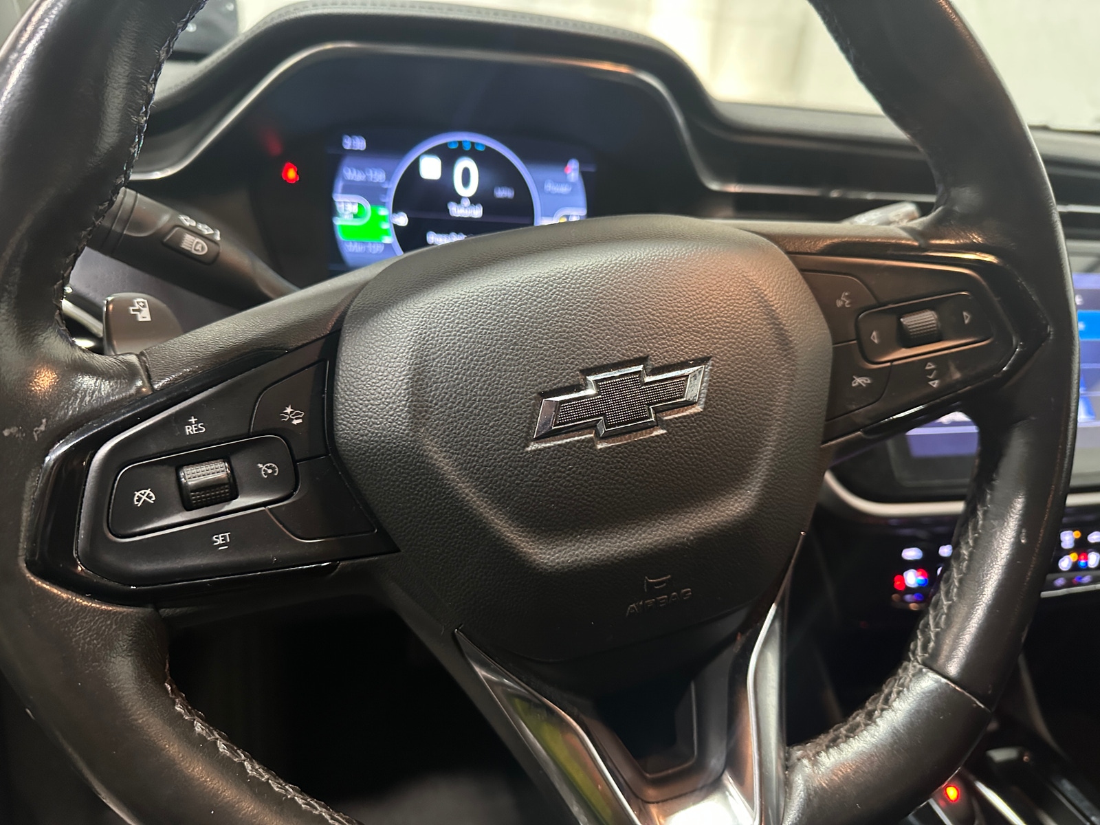 Thumbnail: 2022 Chevrolet Bolt EUV - 4