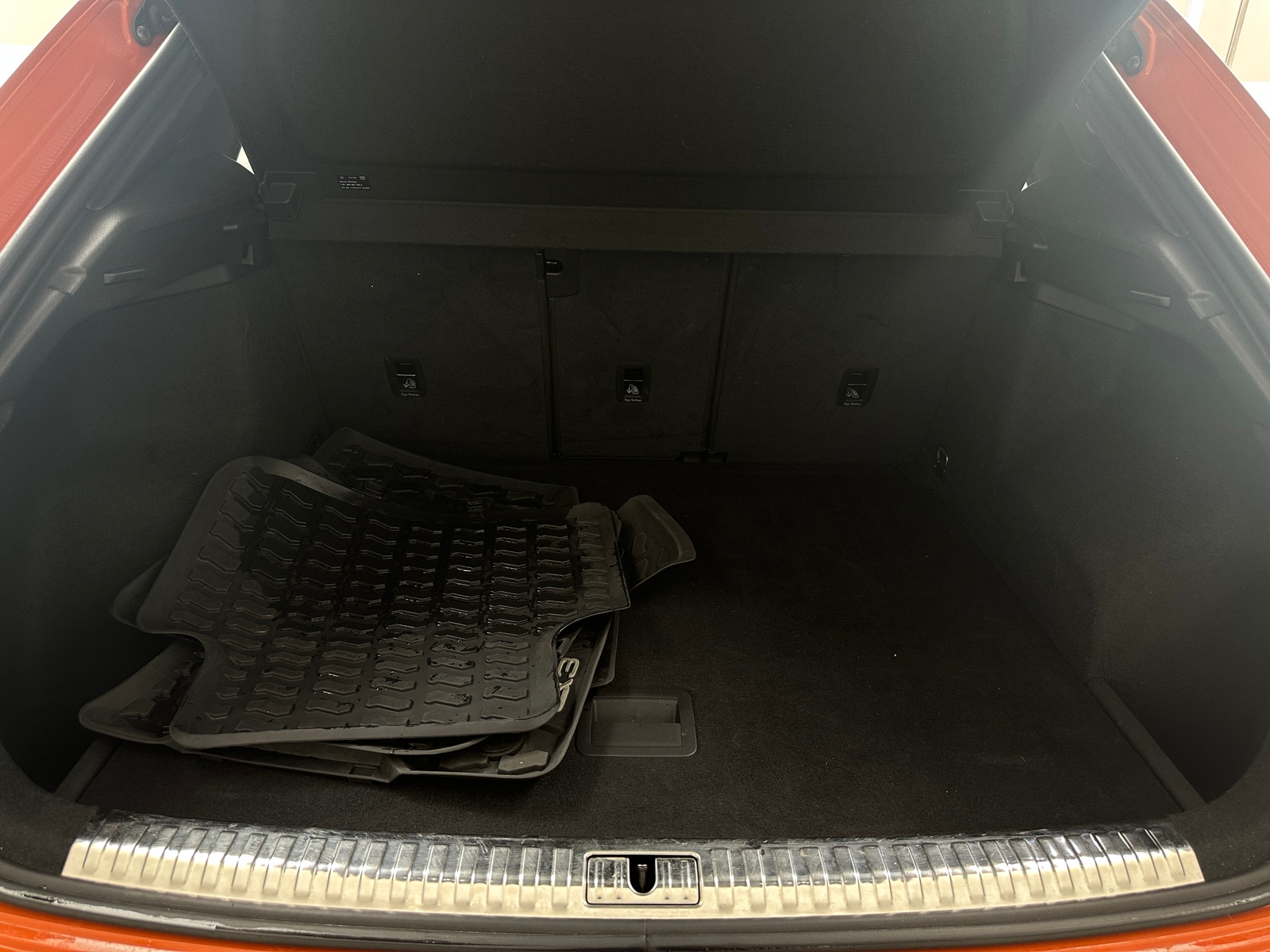 Thumbnail: 2020 Audi Q3 - 6