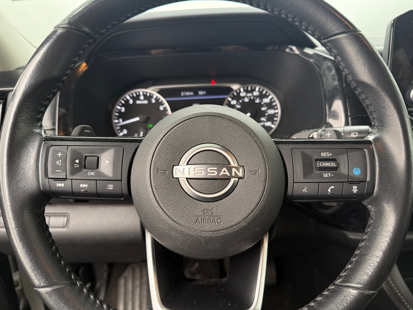 Thumbnail: 2022 Nissan Pathfinder - 5