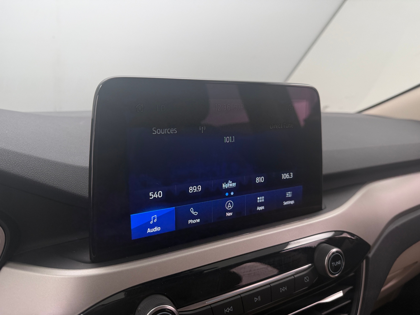 Thumbnail: 2020 Ford Escape - 3